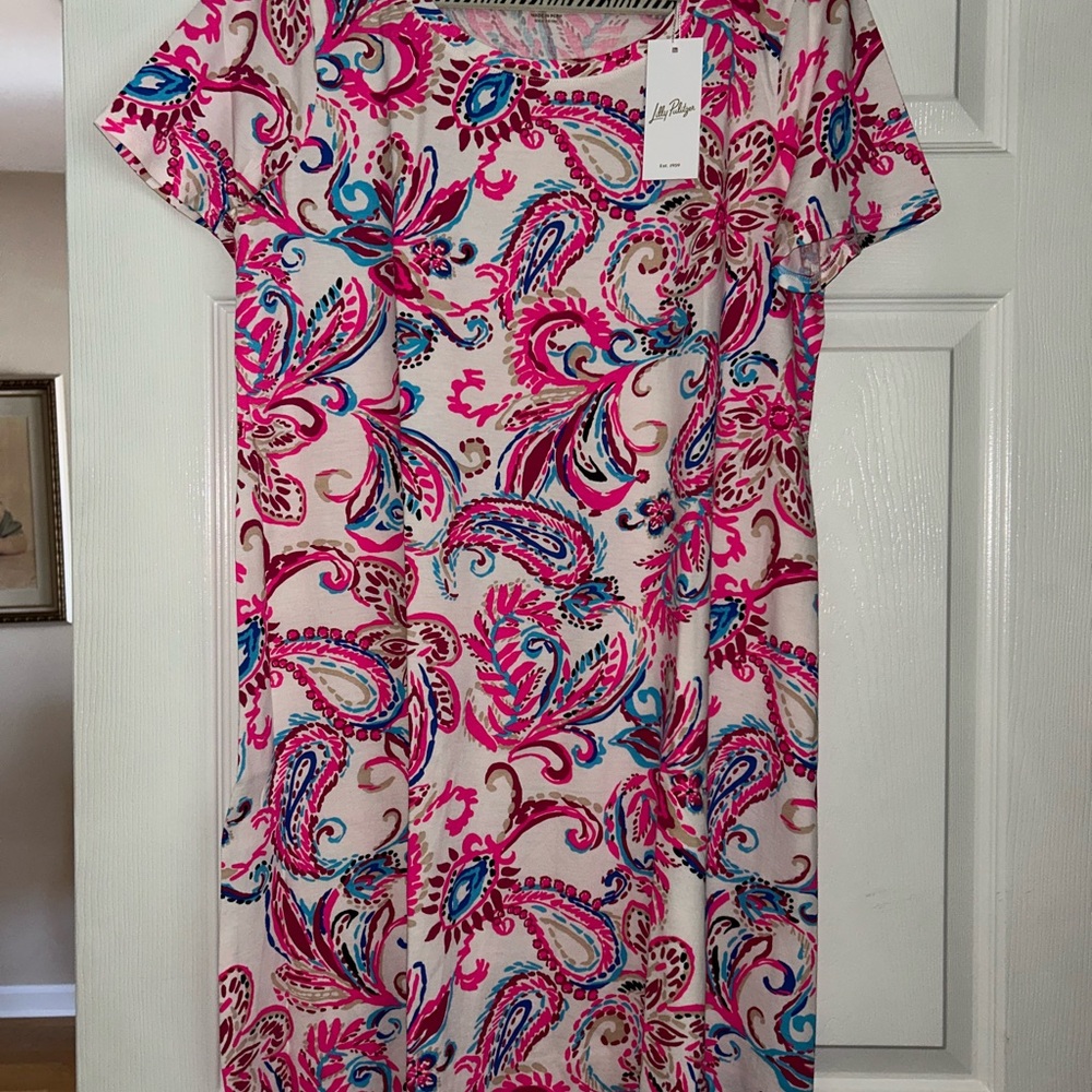 NWT off of recent Lilly sale!
Lilly Pulitzer Pink Paisley Dress